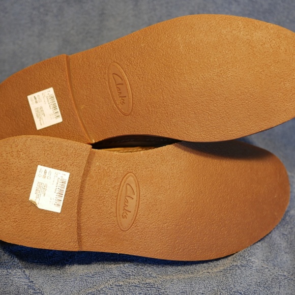 Original authentic Clark’s Desert boots- size 12M main image 4